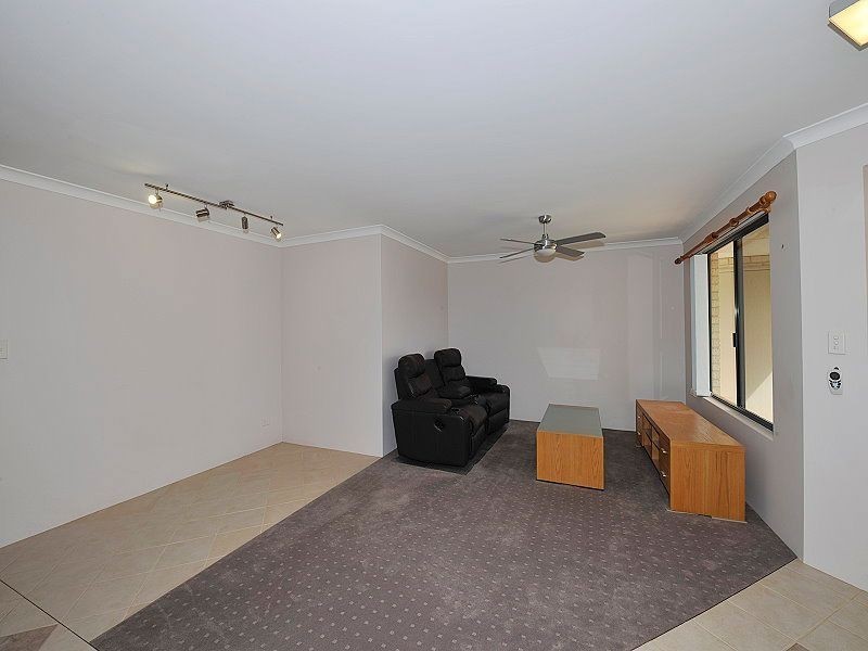 6 Hortonia Avenue, Secret Harbour WA 6173