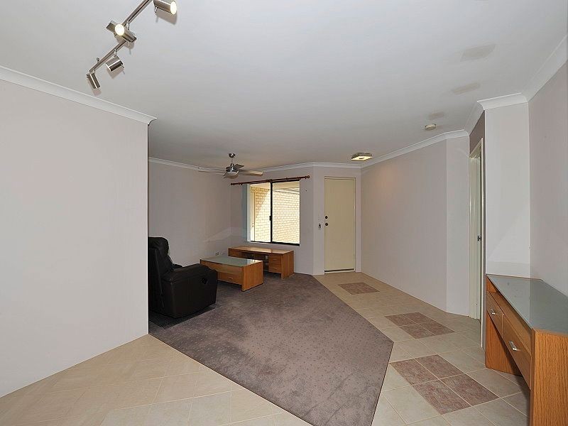 6 Hortonia Avenue, Secret Harbour WA 6173