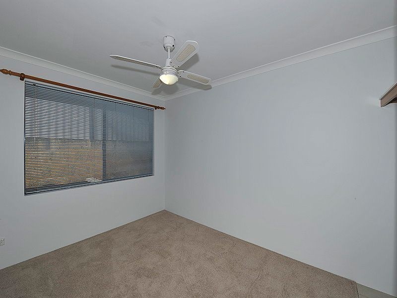 6 Hortonia Avenue, Secret Harbour WA 6173