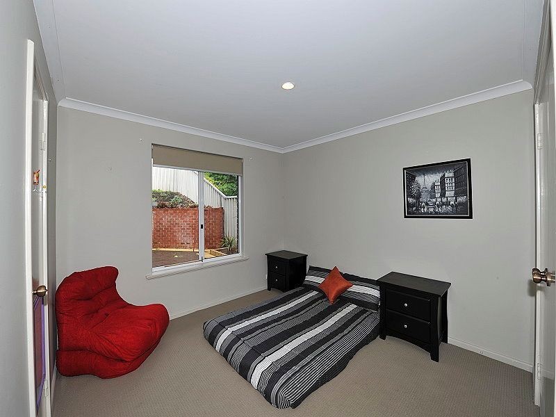 13B Valley Road, Halls Head WA 6210