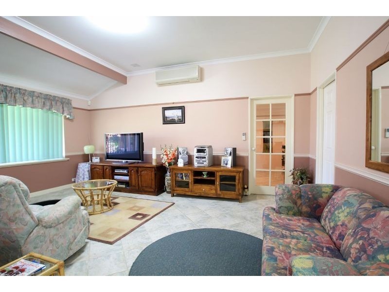 173 Crystaluna Drive, Golden Bay WA 6174