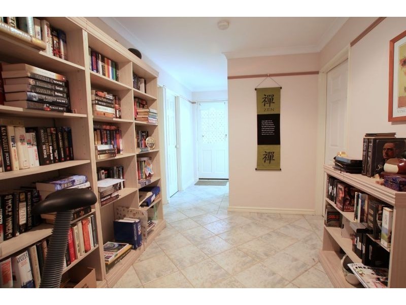 173 Crystaluna Drive, Golden Bay WA 6174