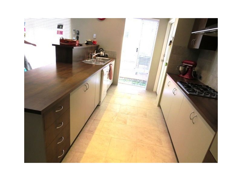 1 Dalona Parkway, Lakelands WA 6180