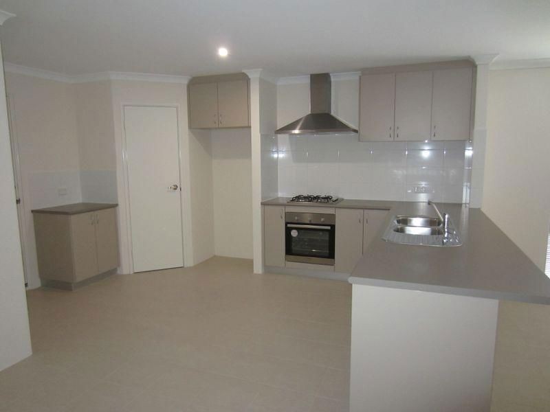 46 Highland Crescent, Meadow Springs WA 6210