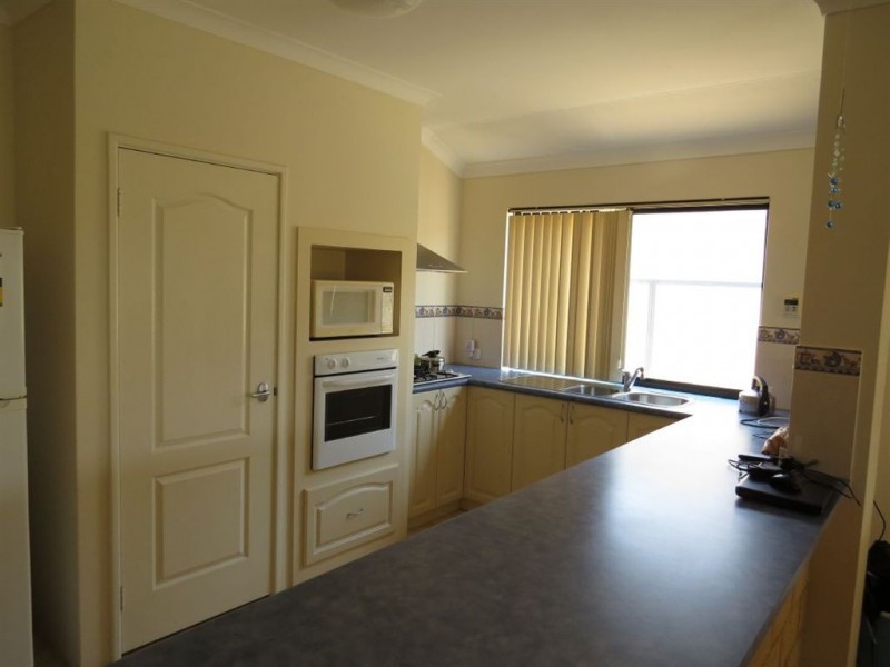 4B Flavia Street, Falcon WA 6210