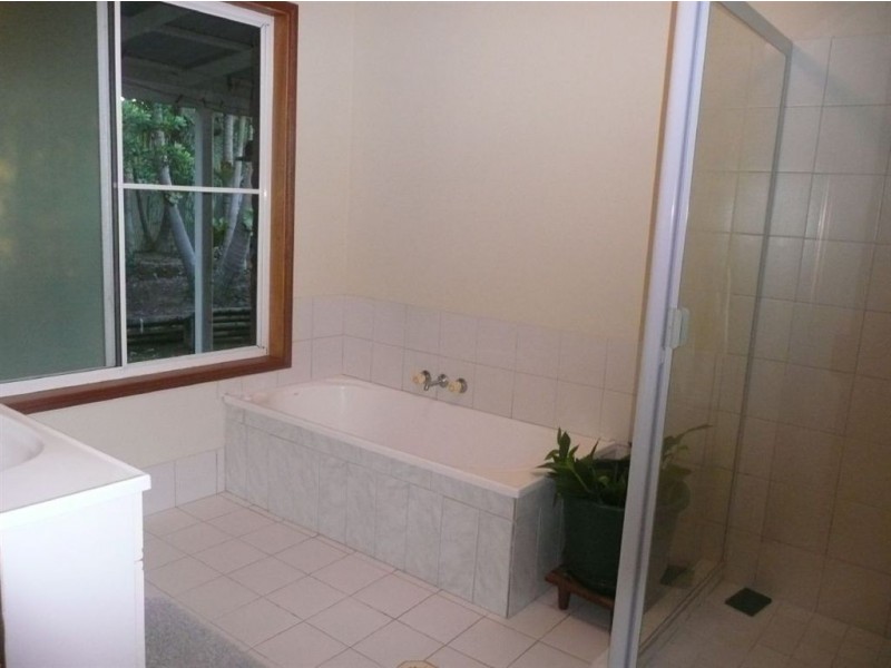 16 Hinchinbrook Road, Burringbar NSW 2483