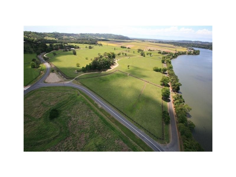 592 McAuleys Road, North Tumbulgum NSW 2490