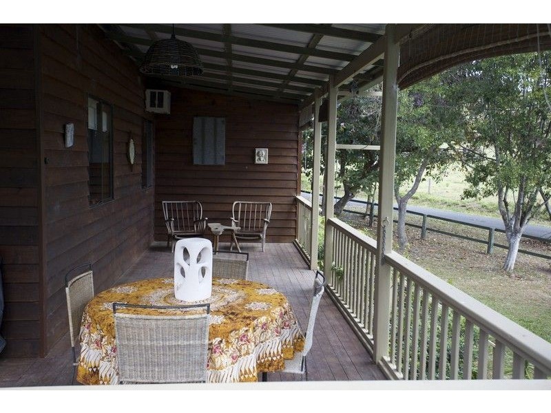 5 Ryans road, Uki NSW 2484