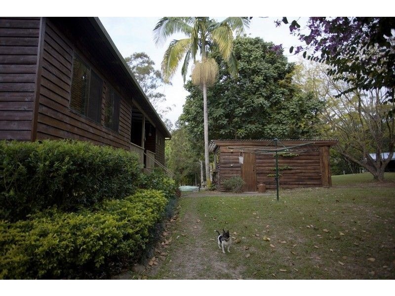5 Ryans road, Uki NSW 2484
