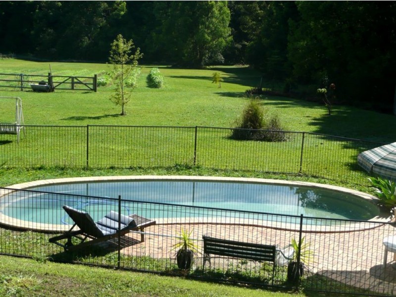 6 Hyride Close, Nobbys Creek NSW 2484