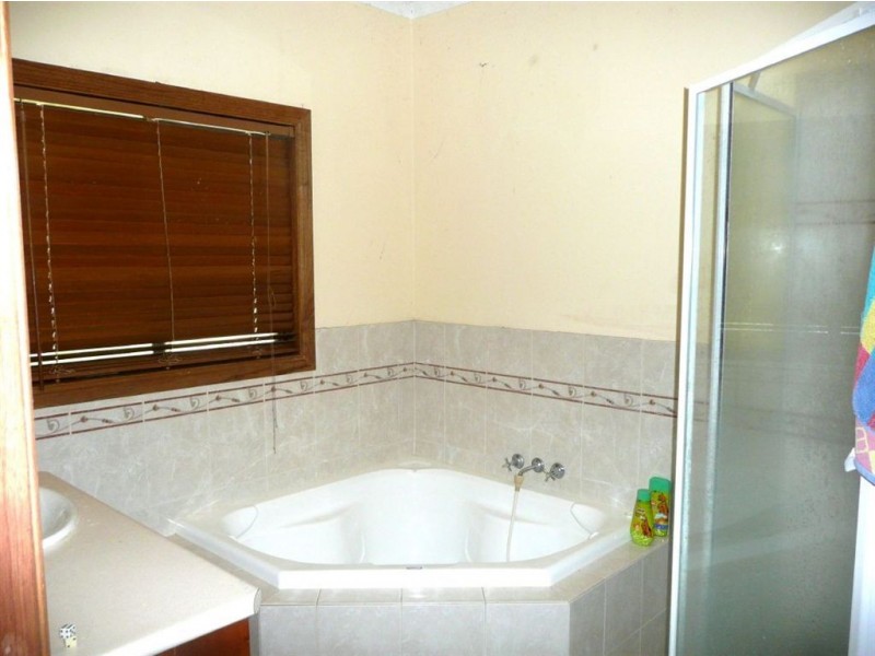6 Hyride Close, Nobbys Creek NSW 2484