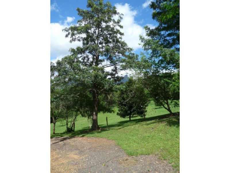 107 Glenock Road, Uki NSW 2484