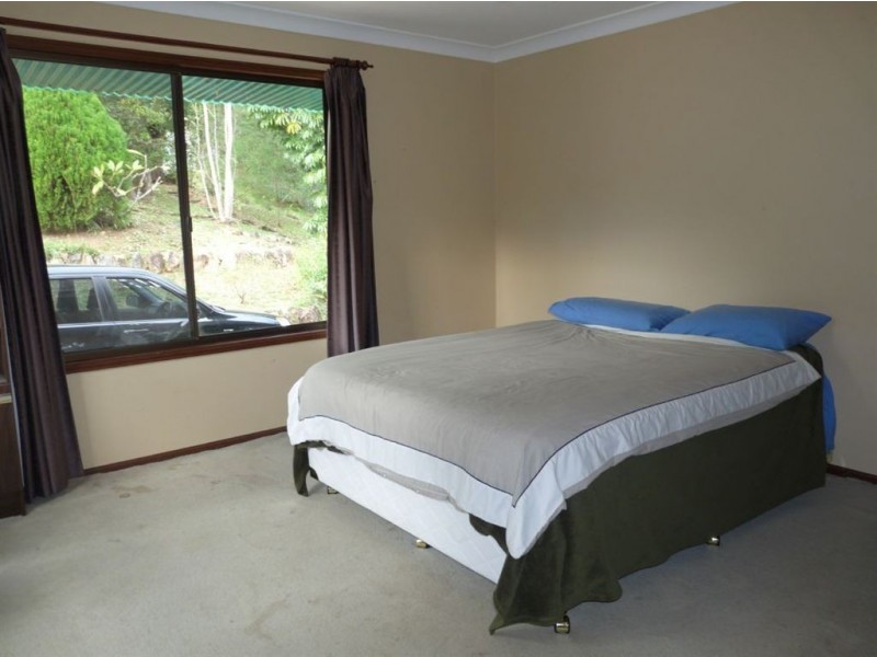 40 Meadow Place, Uki NSW 2484