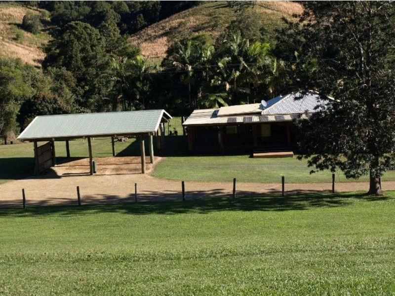 139 Chowan Creek Road, Uki NSW 2484
