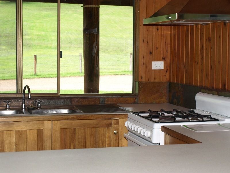 139 Chowan Creek Road, Uki NSW 2484