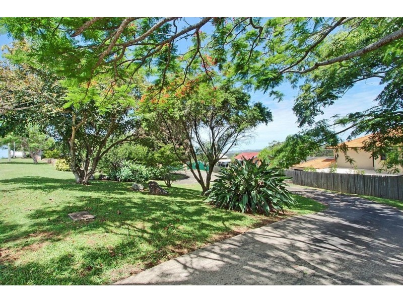 42 Walter Crescent, Banora Point NSW 2486