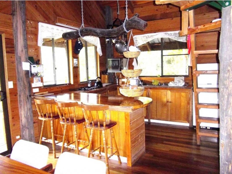 656 Upper Crystal Creek Road, Murwillumbah NSW 2484