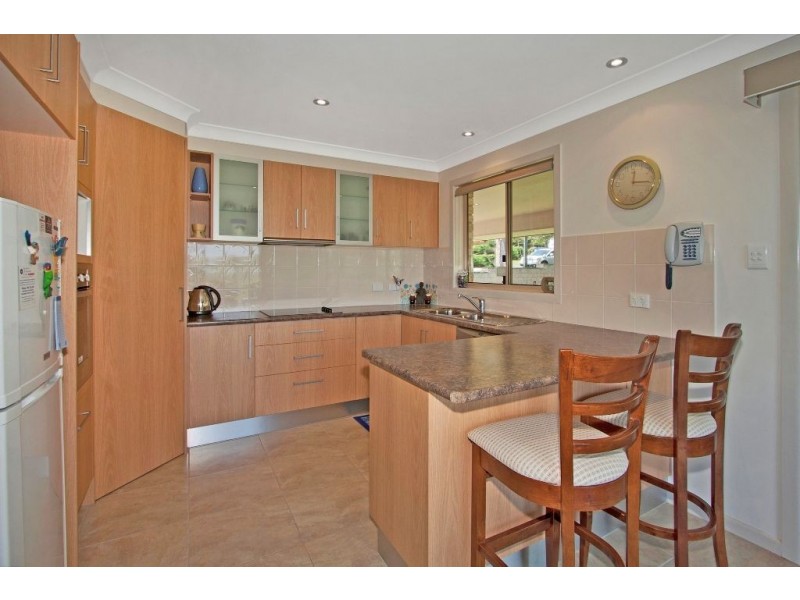 42 Walter  Crescent, Banora Point NSW 2486