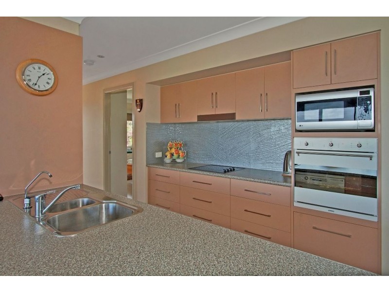 42A Walter Crescent, Banora Point NSW 2486