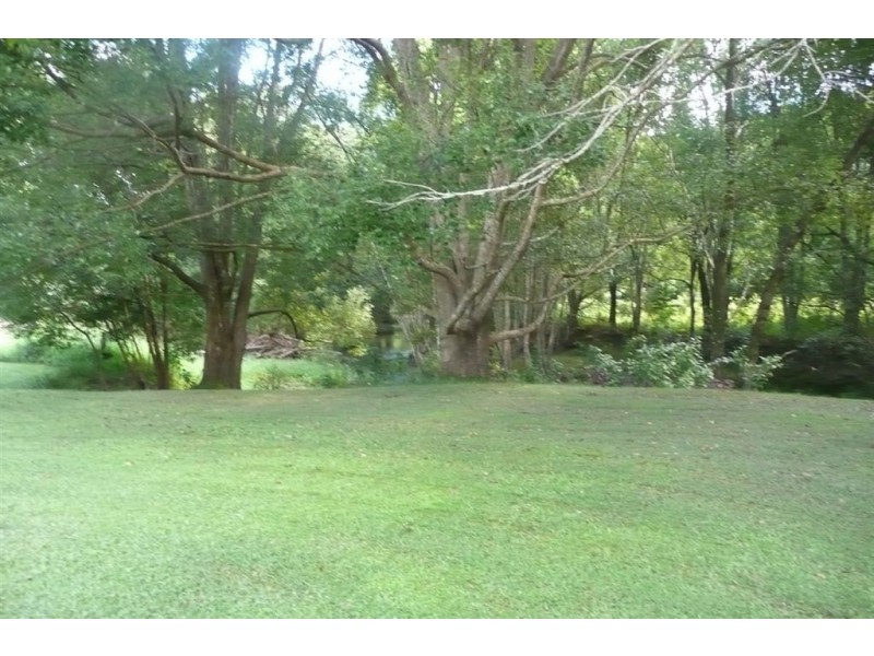 119 Smiths Creek Road, Uki NSW 2484