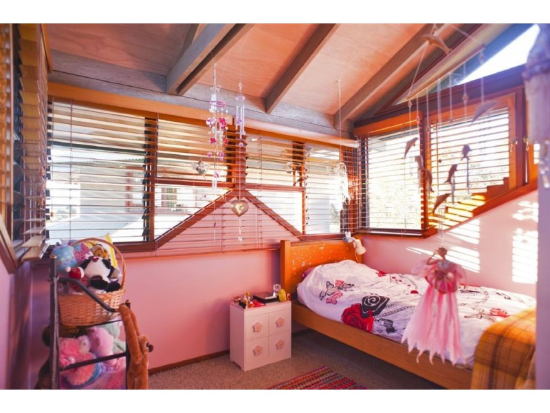 2 Araluen Place, Crystal Creek NSW 2484