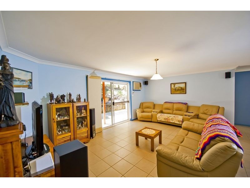 52 Braeside Drive, Uki NSW 2484