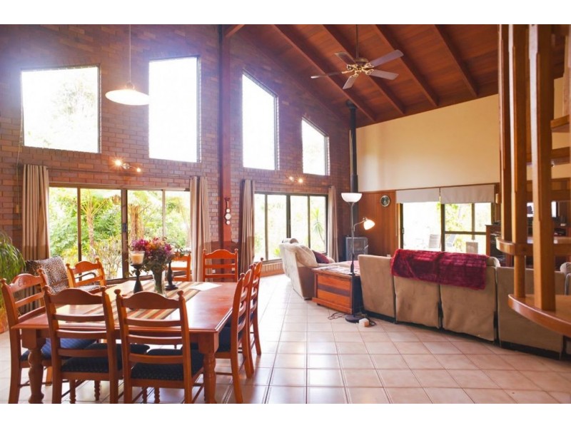 262 Smiths Creek Road, Uki NSW 2484