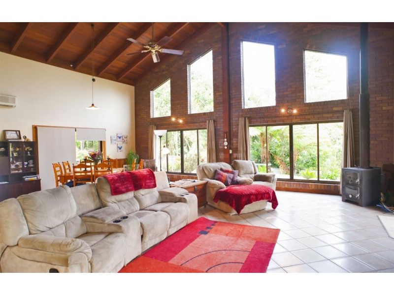 262 Smiths Creek Road, Uki NSW 2484