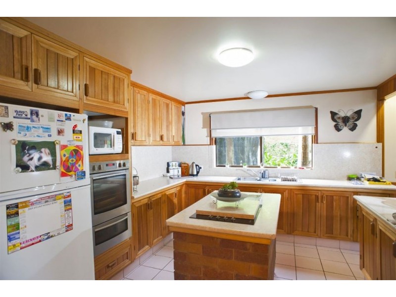 262 Smiths Creek Road, Uki NSW 2484