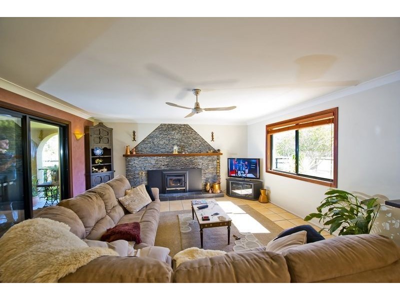 814 Numinbah Road, Crystal Creek NSW 2484