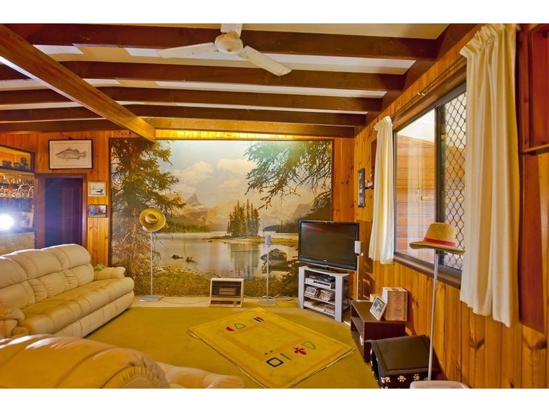 5824 Tweed Valley Way, Mooball NSW 2483