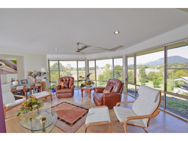 2 Tombonda Rd, Murwillumbah NSW 2484