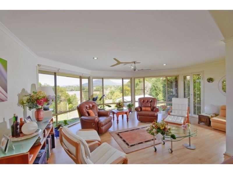 2 Tombonda Rd, Murwillumbah NSW 2484