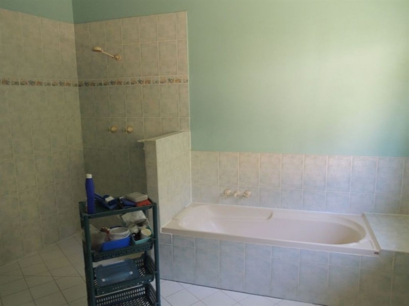 913 Kyogle Road, Uki NSW 2484