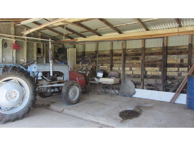 6 Blackwoods Road, Nobbys Creek NSW 2484