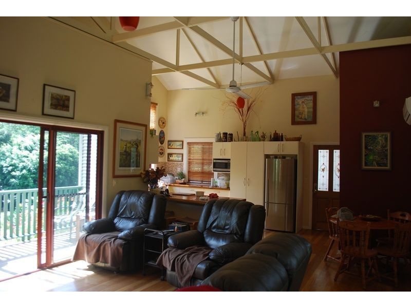 13 Pigeonberry Road, Nobbys Creek NSW 2484