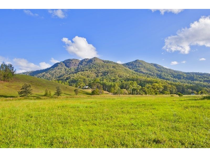 921 Tyalgum Road, Eungella NSW 2484