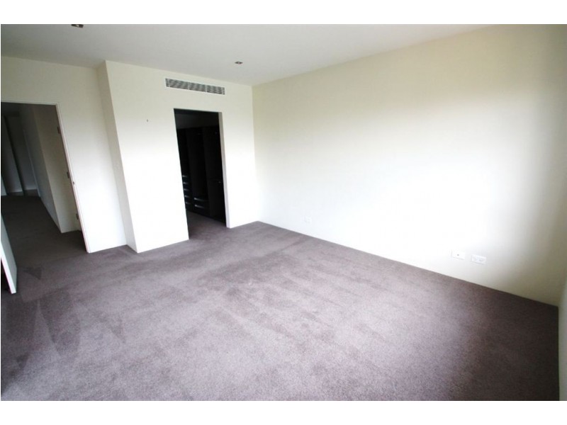 336/3-5 Pendraat Parade, Hope Island QLD 4212