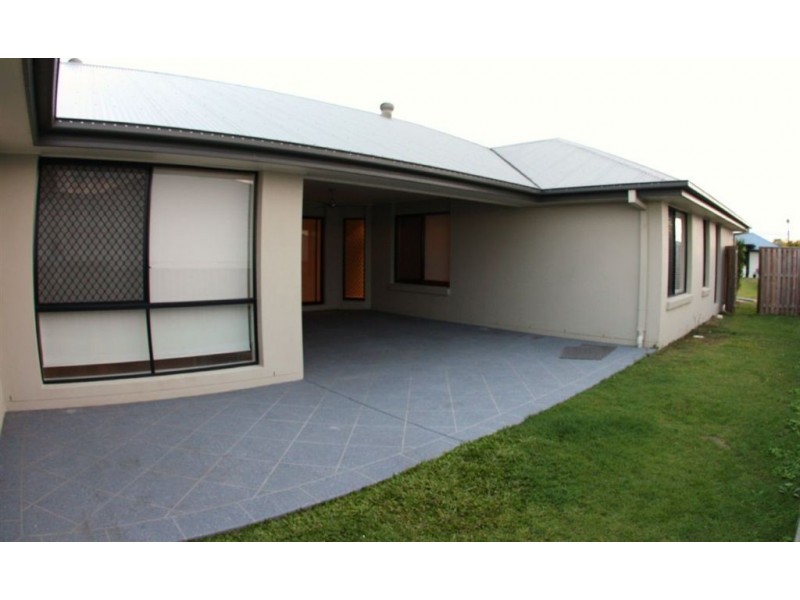 Coomera Waters QLD 4209