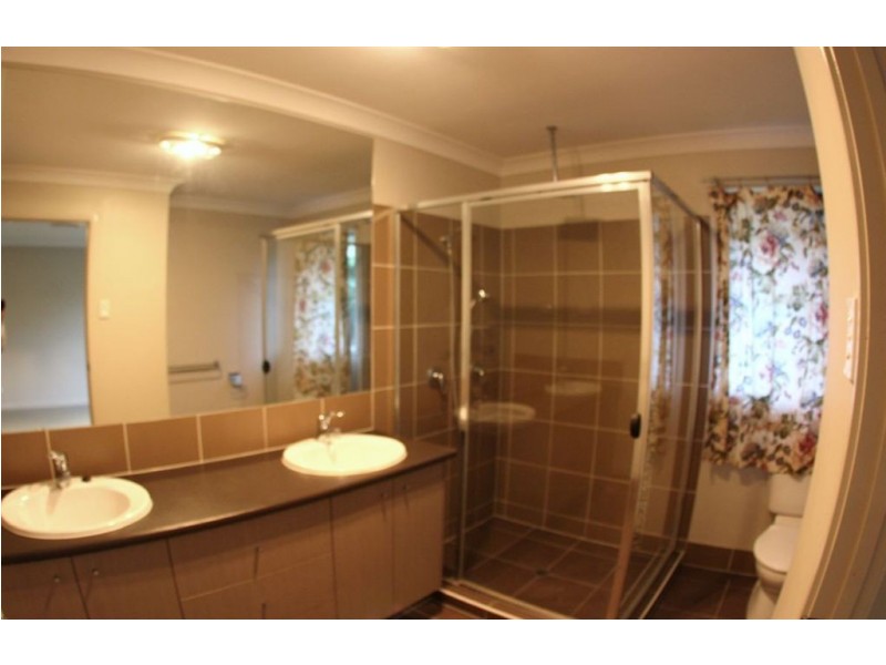 Coomera Waters QLD 4209
