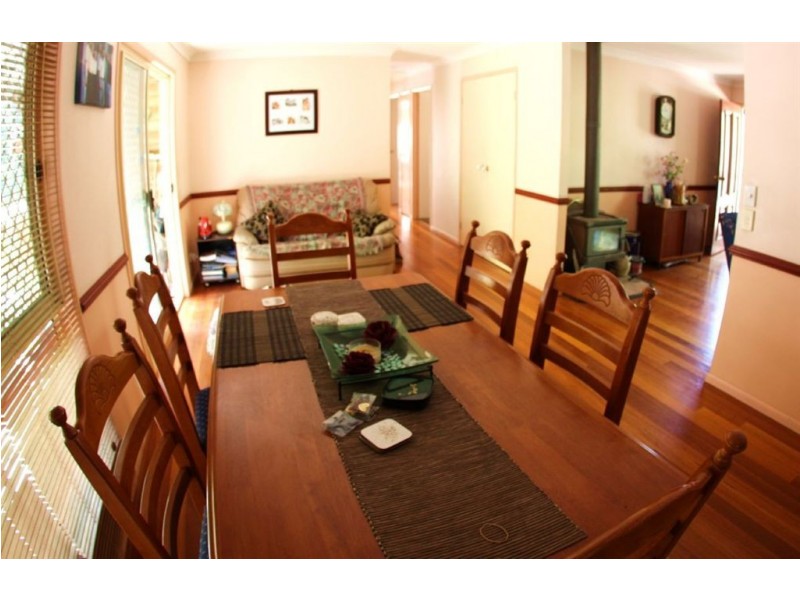Guanaba QLD 4210