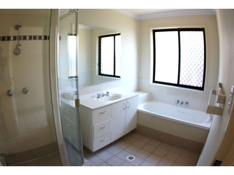 Pacific Pines QLD 4211