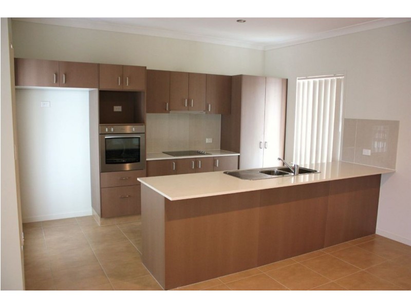 Pacific Pines QLD 4211