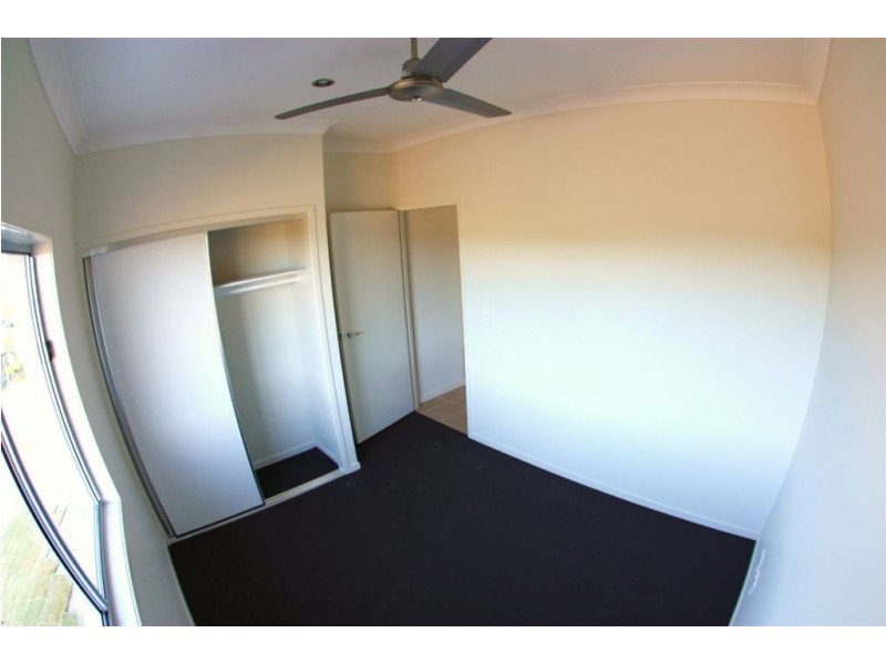 Pacific Pines QLD 4211