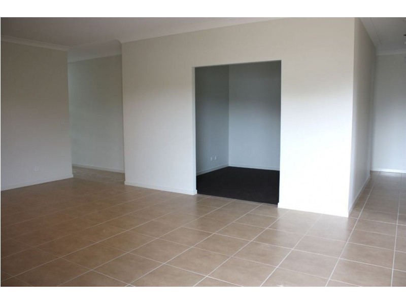 Pacific Pines QLD 4211