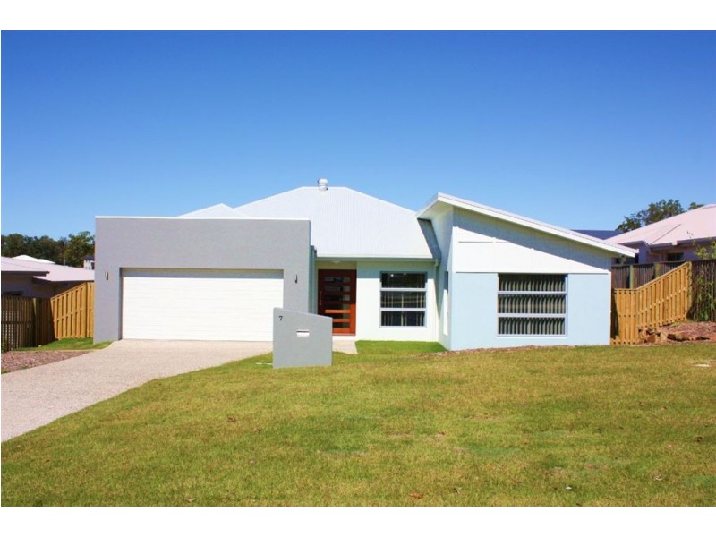 7 Scenic Cres, Coomera QLD 4209