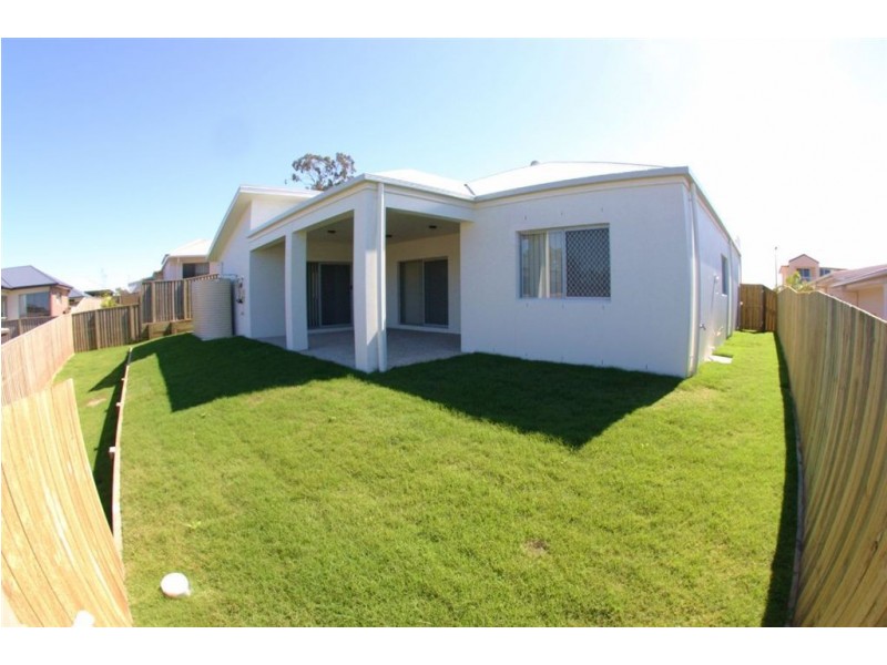 7 Scenic Cres, Coomera QLD 4209