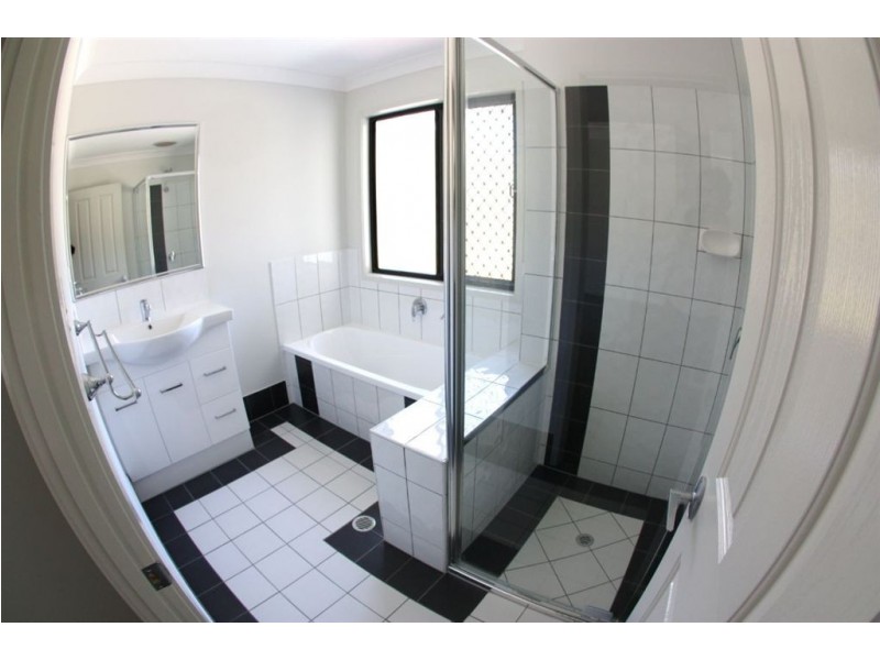2/41 park esp, Coomera QLD 4209