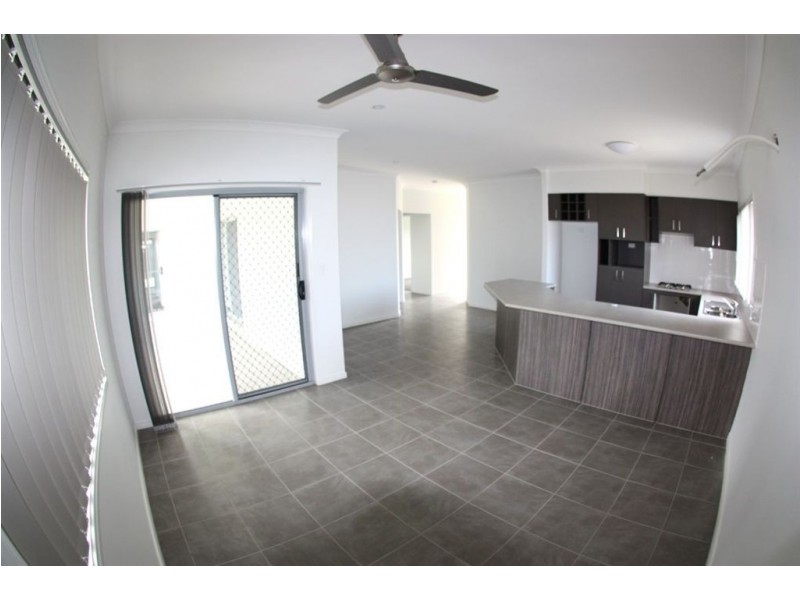 7 scenic drive, Coomera Waters QLD 4209