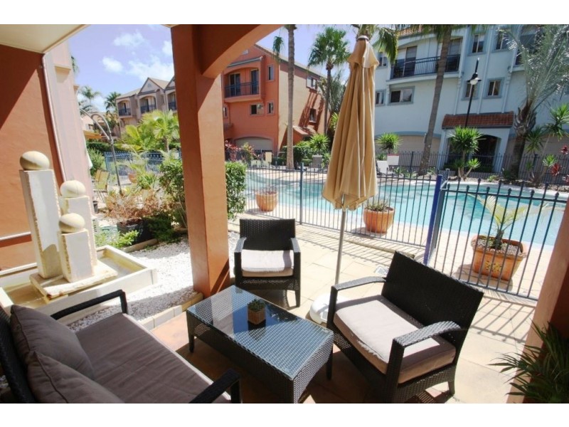 Hope Island QLD 4212